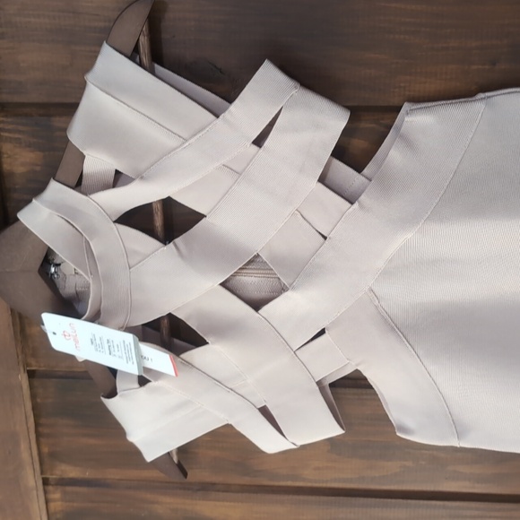 Womens bandage sheath dress/ size small - Picture 4 of 15